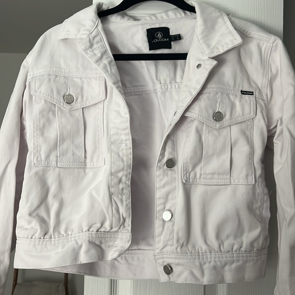 White cropped jean jacket - Picture 2 of 4